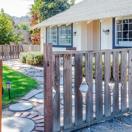 Den Street Cottage ロス・アラモス エクステリア 写真